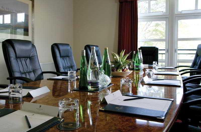 Macdonald Cardrona Hotel, Golf & Spa Peebles Extérieur photo