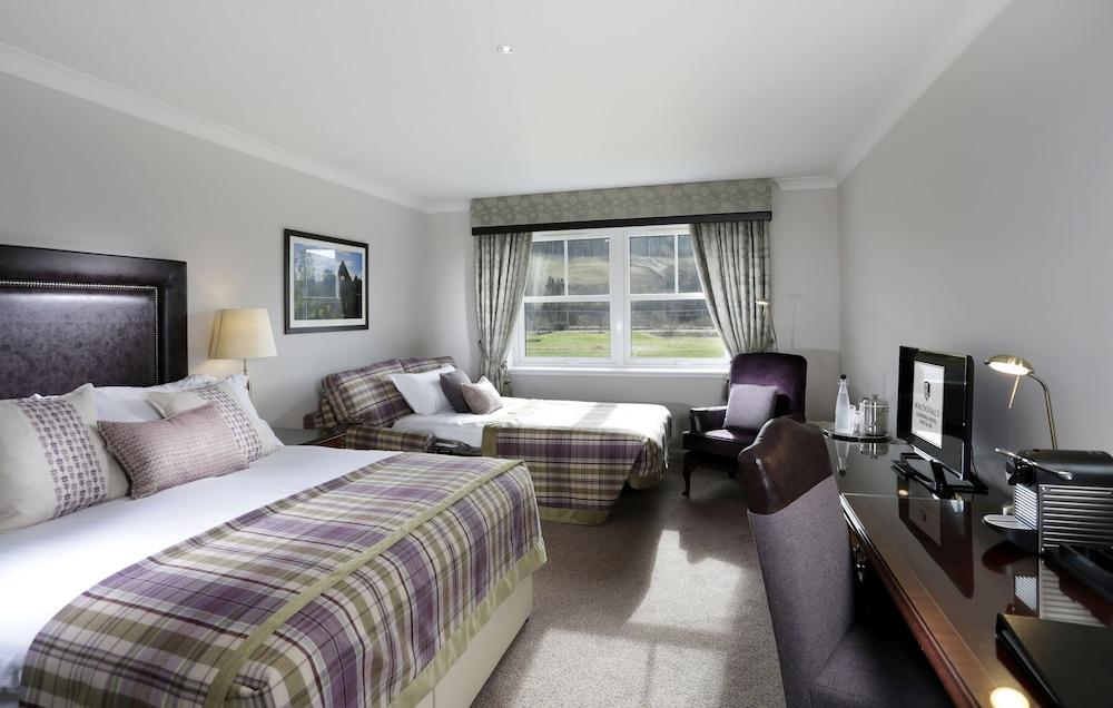 Macdonald Cardrona Hotel, Golf & Spa Peebles Extérieur photo