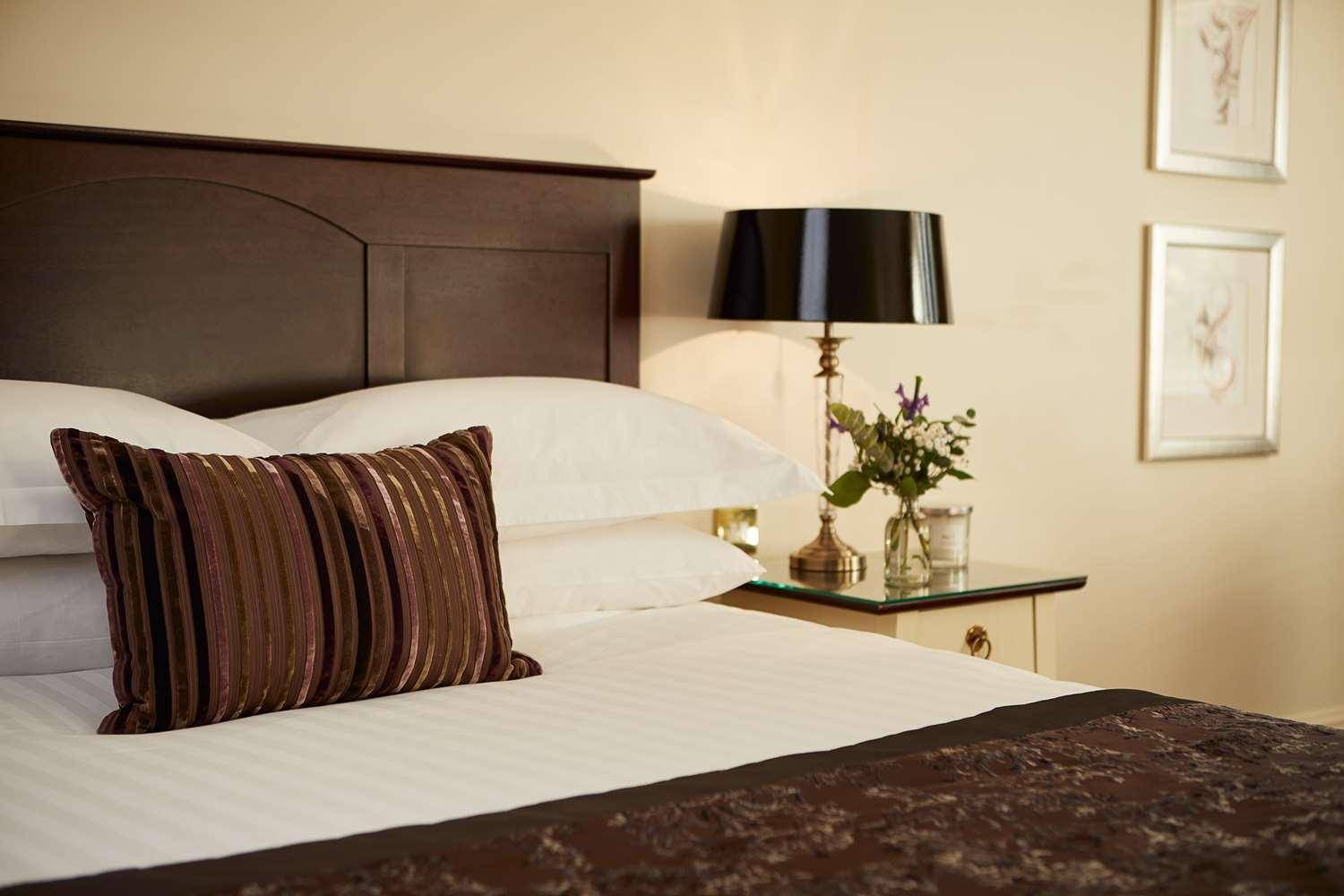 Macdonald Cardrona Hotel, Golf & Spa Peebles Extérieur photo